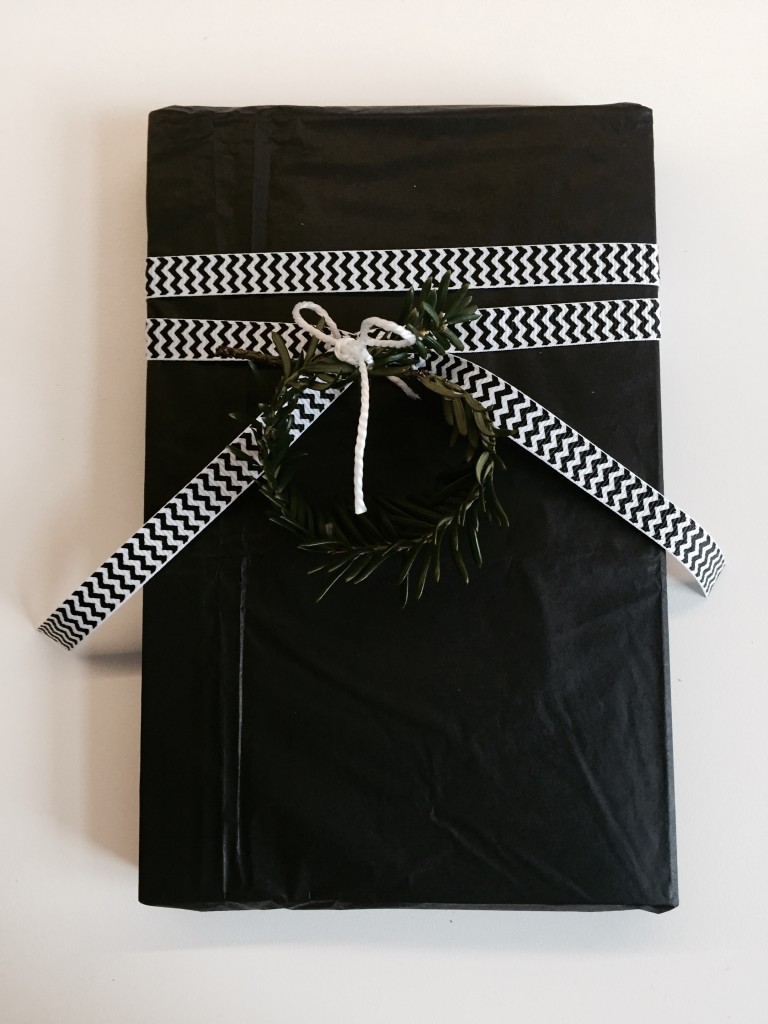 Weihnachtliches Geschenkeverpacken Black]White Anja Krause Anjiko blog blog.anjiko.com
